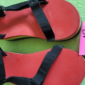 TEVA Rainbow sz.10